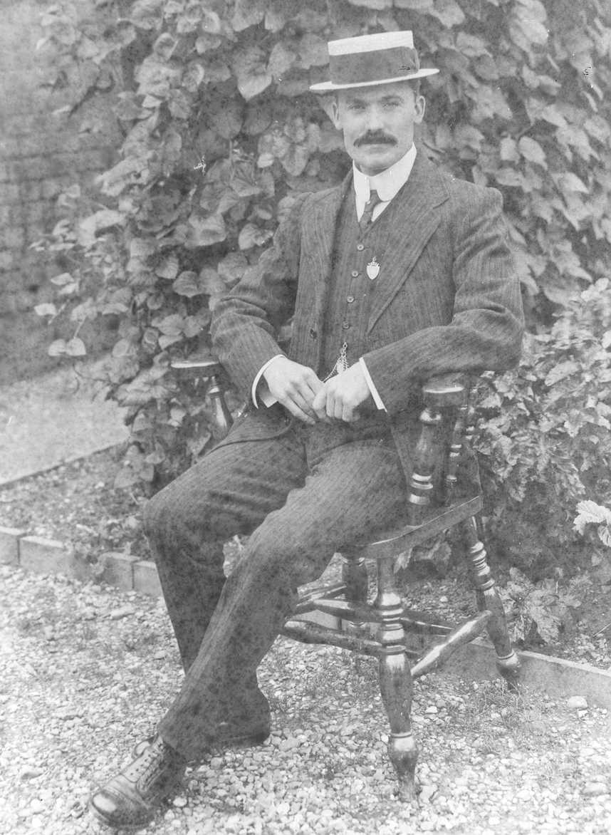 Albert Parker Edwards in 1910